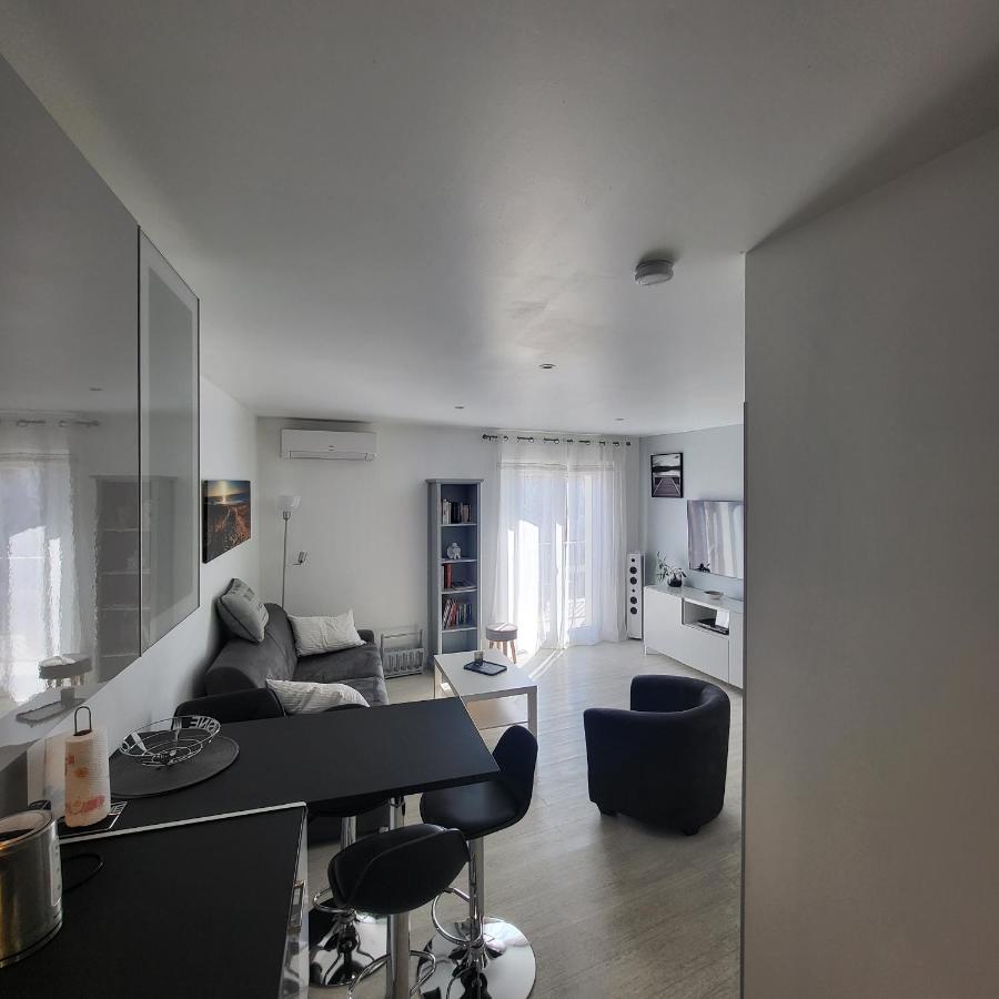 L Ephejules Apartment Марсилан Екстериор снимка
